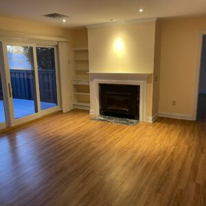 616 Willow - Living room 1
